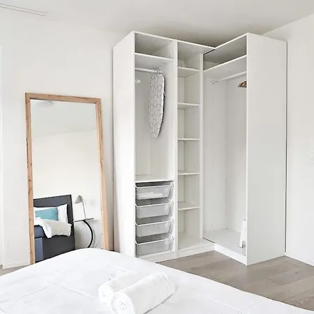 Apartament 2.5 In Zurich-oerlikon Zurych